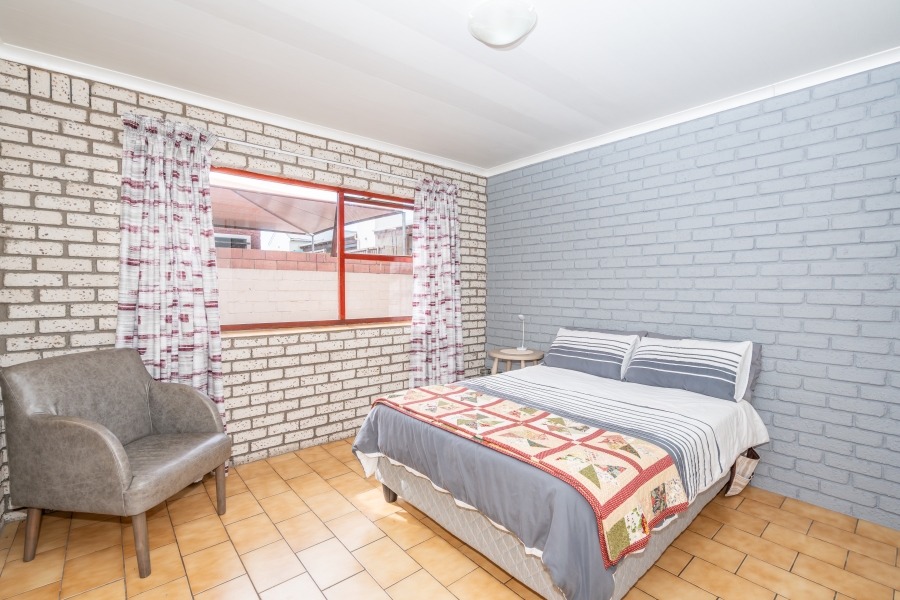 4 Bedroom Property for Sale in Myburgh Park Western Cape